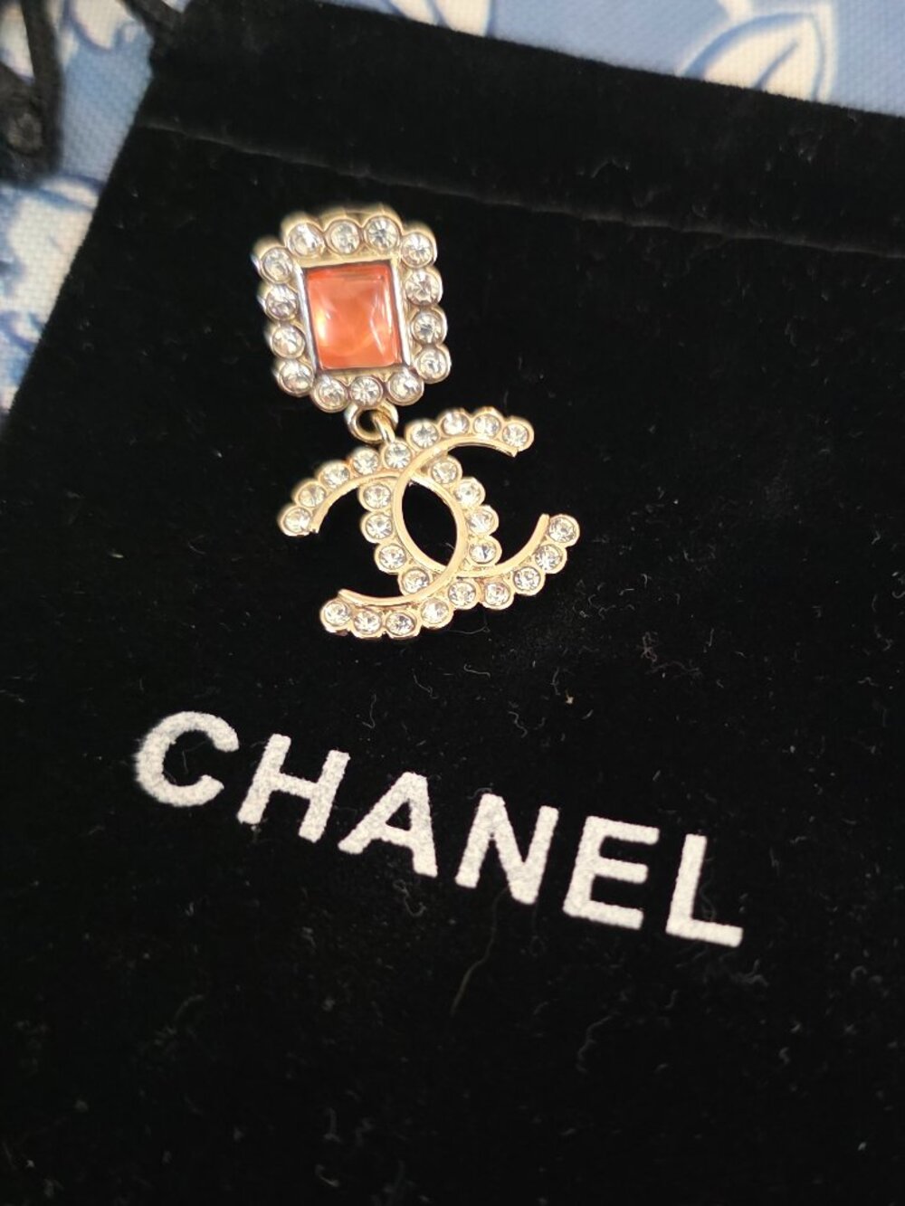 Gorgeous classic pierced earrings!!